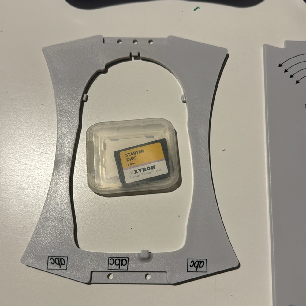 Xyron Design Runner bundle - Picture 4 of 6